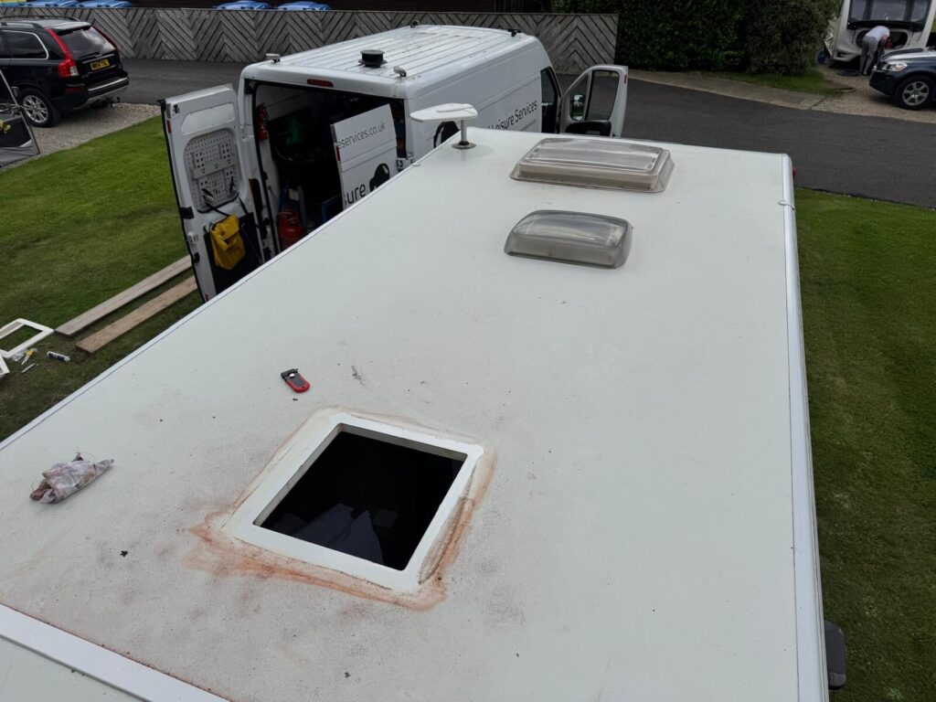 Kiwi Leisure Services Kiwi Leisure Services - roof